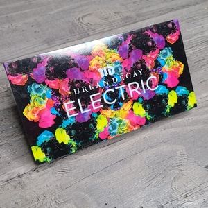 VERY Gently Used - Urban Decay Electric Eyeshadow Palette!
